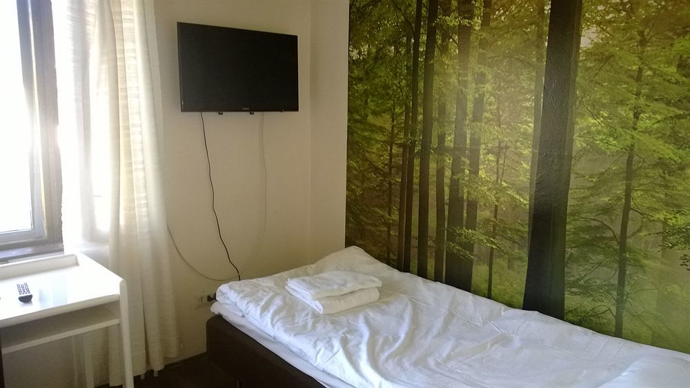 Hotelli Pohjankievari 3* Кемпеле