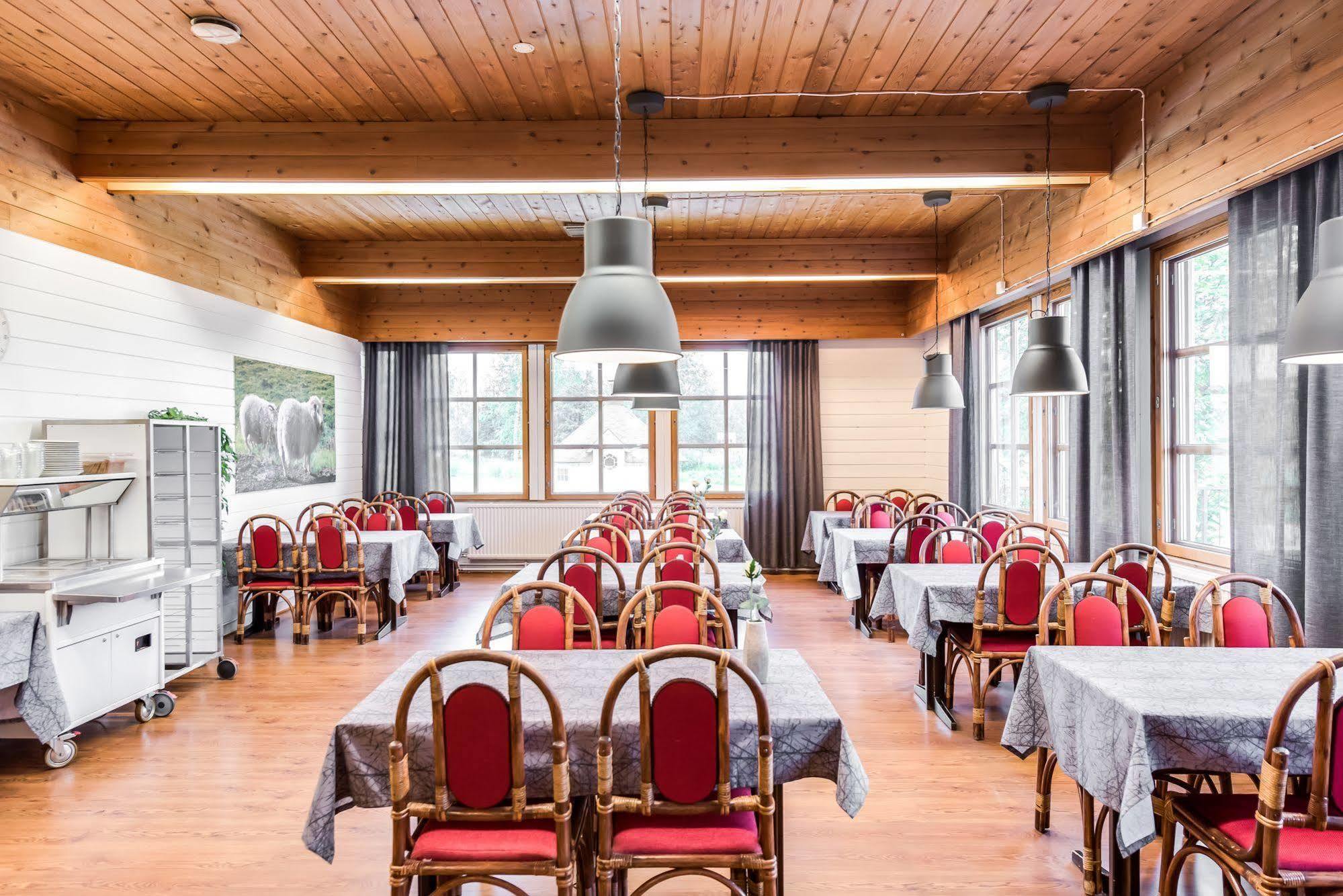Hotelli Pohjankievari 3*